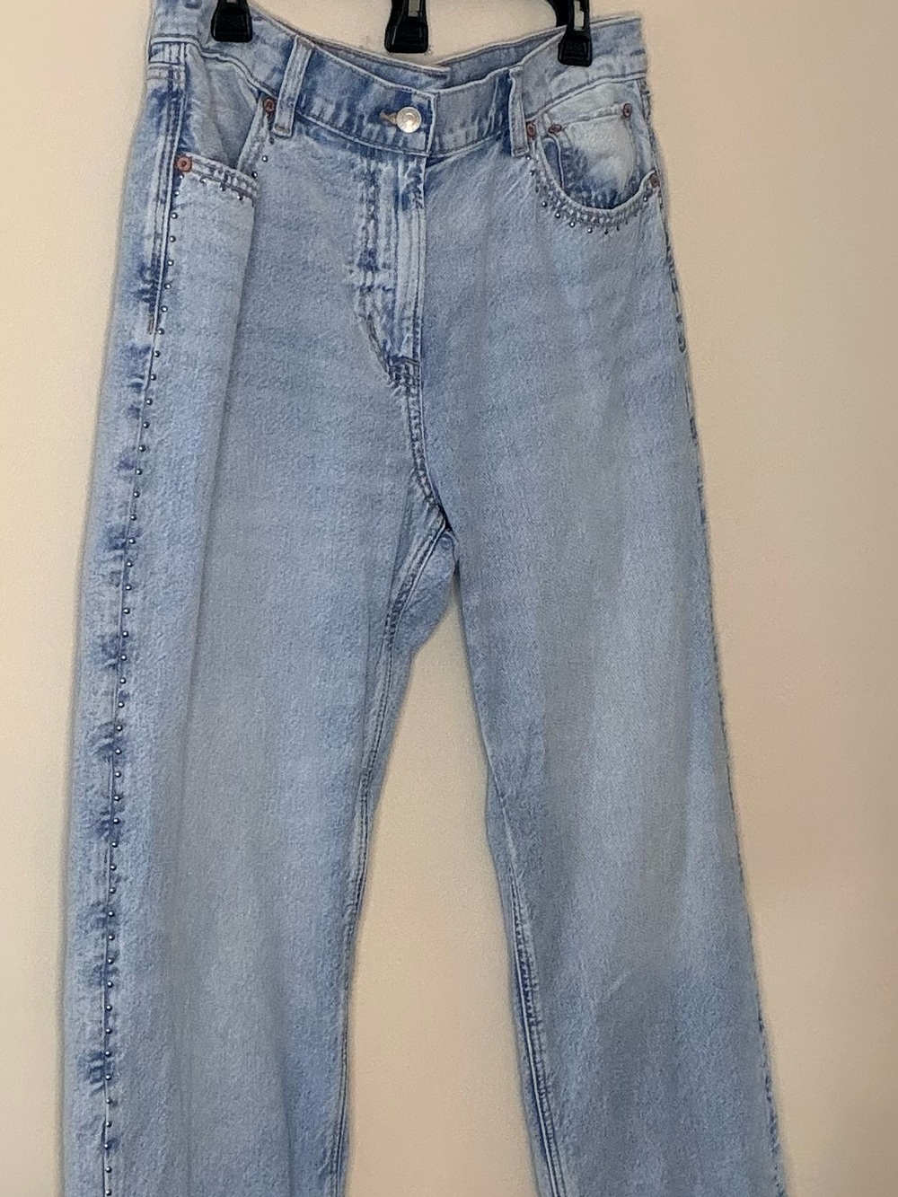 American Eagle Outfitters Light Blue Denim Jeans with Tan Leather Patch